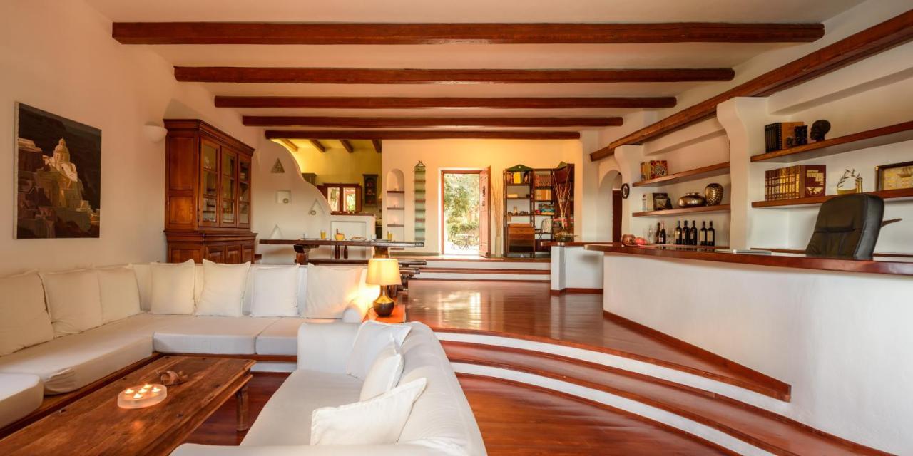 Aquaria Villa Karterados  Exterior photo